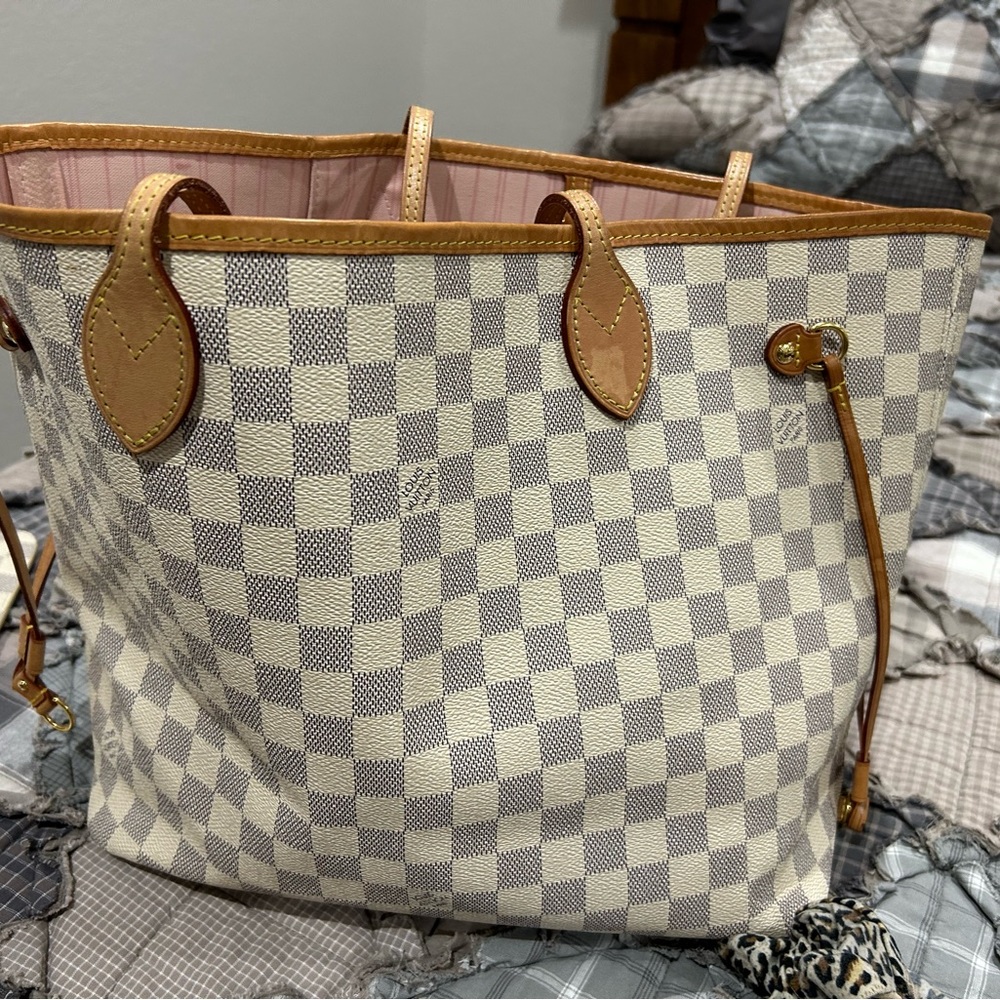Much loved Louis Vuitton neverful MM.